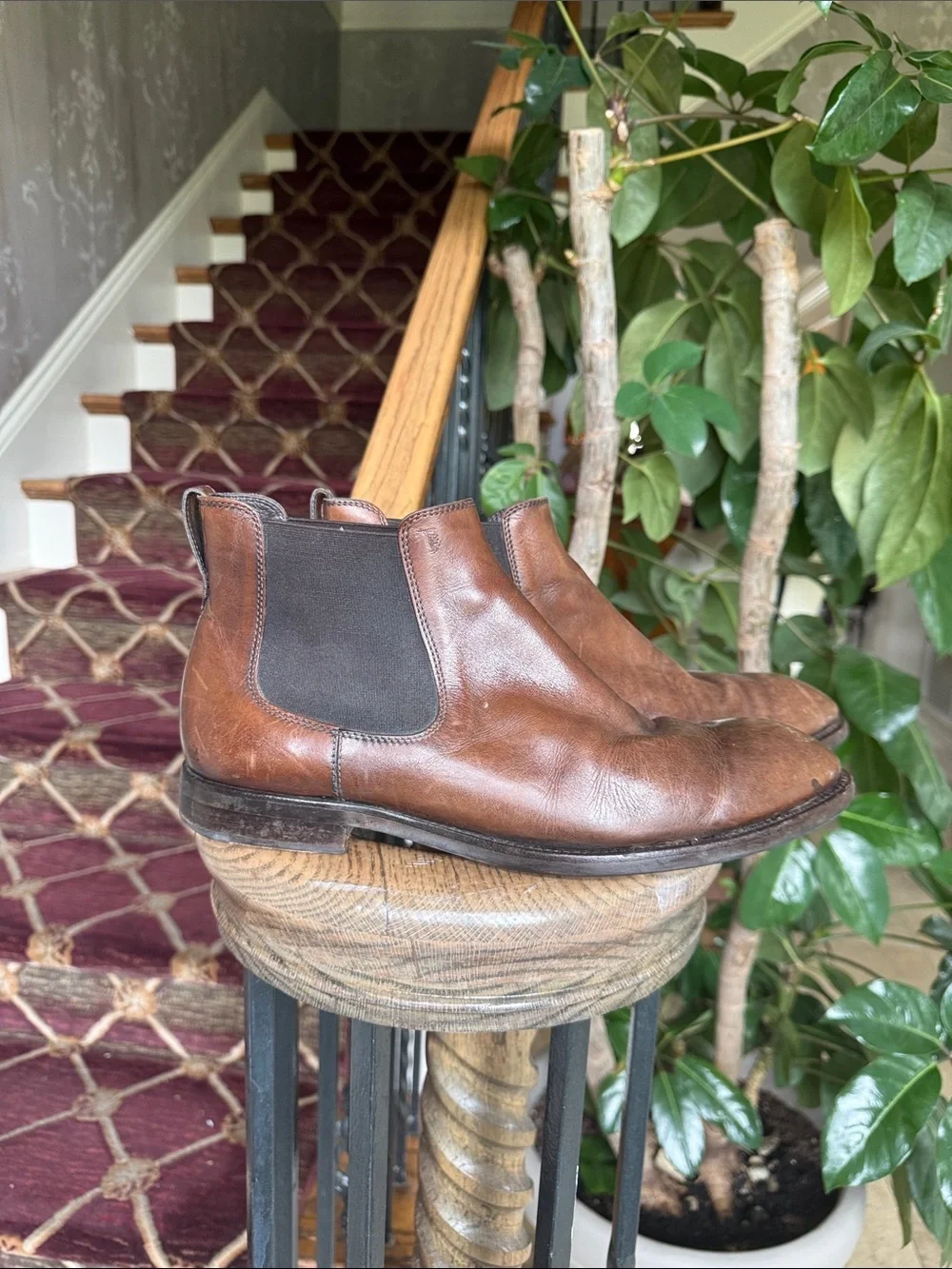 TOD’S BEATLES BROWN CHELSEA boot made in Italy very good condition size 9